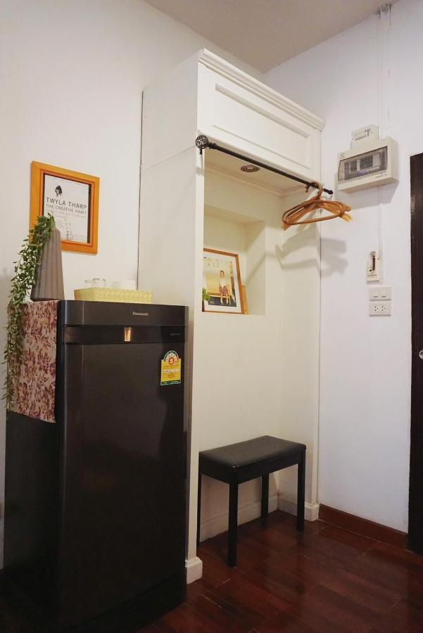 Manee Guesthouse And Record บ้านมานี Chiang Mai Exterior foto