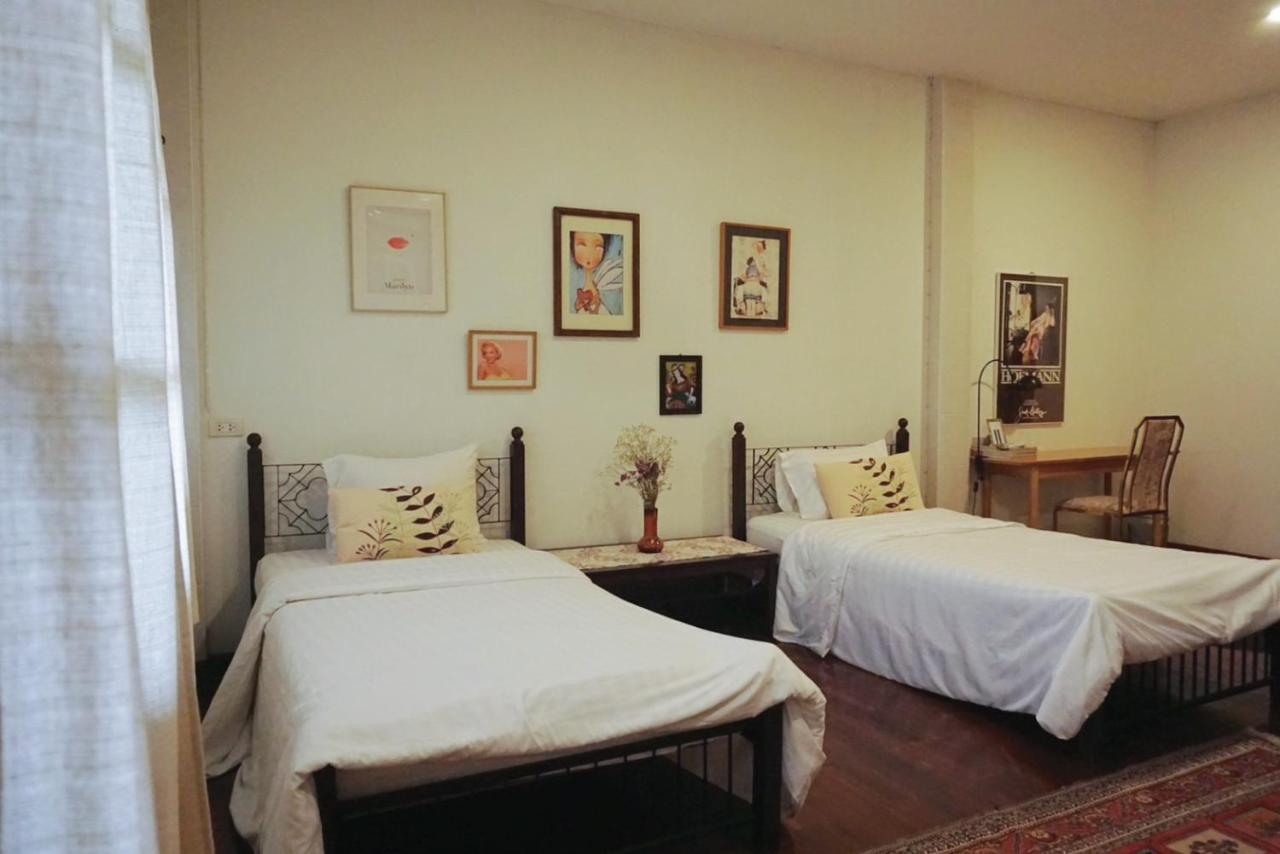 Manee Guesthouse And Record บ้านมานี Chiang Mai Exterior foto